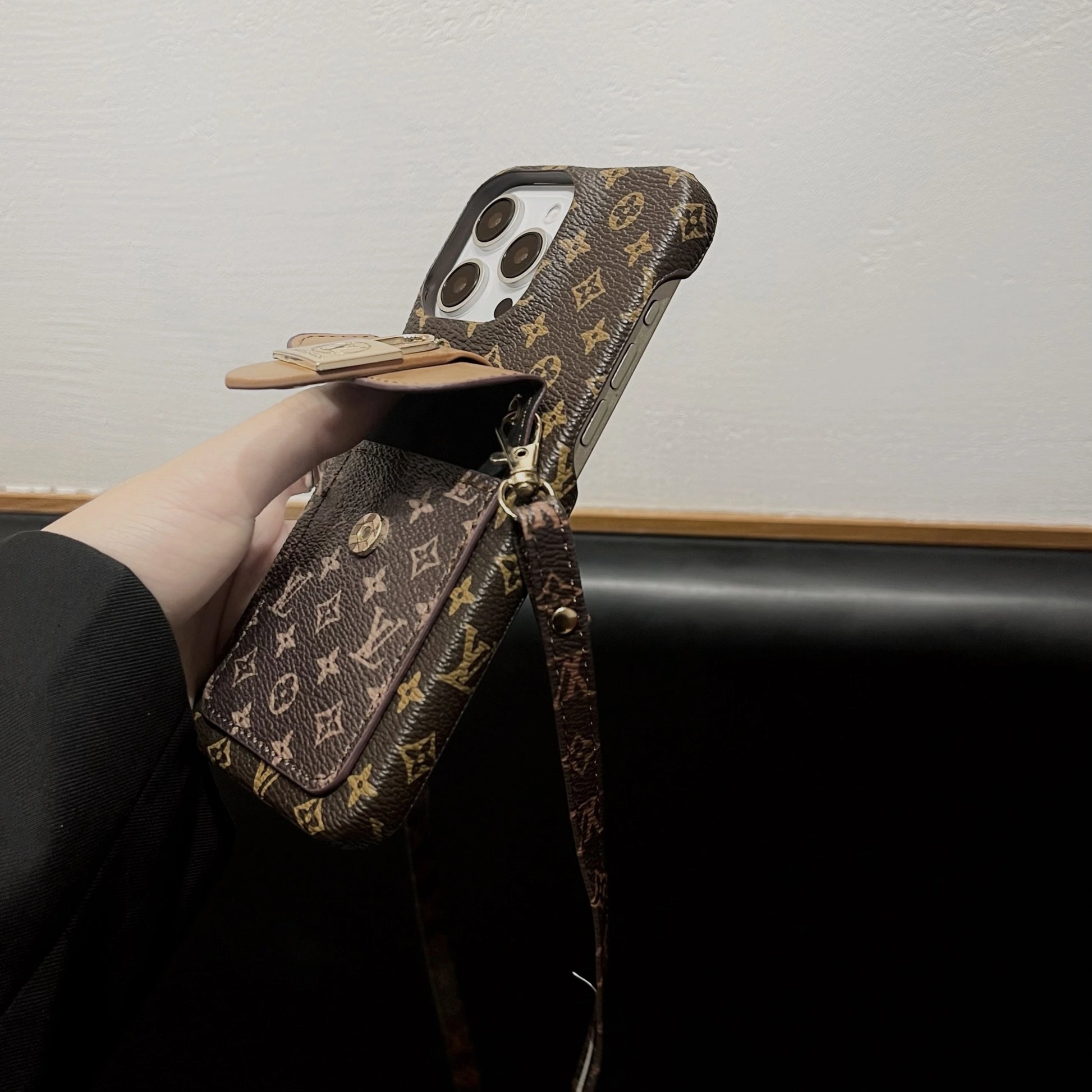 LV iPhone 15 Pro Max